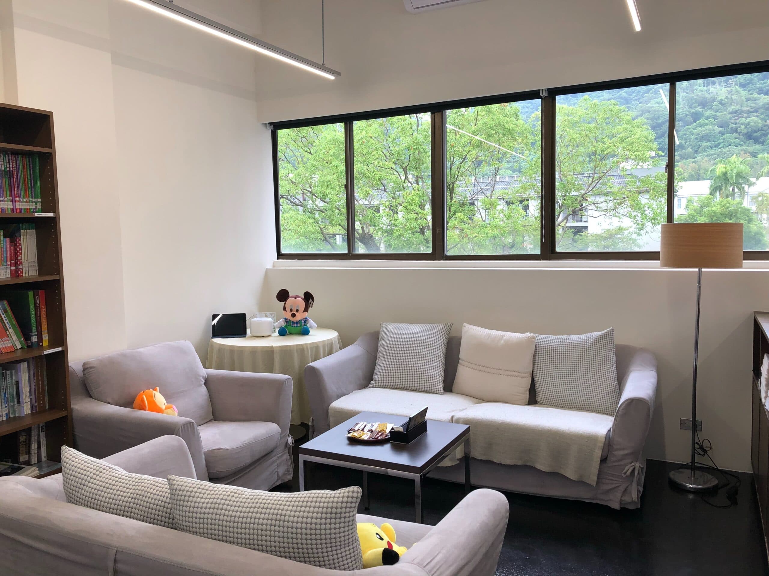 The Chinese Language Center (CLC) of Shih Chien University 