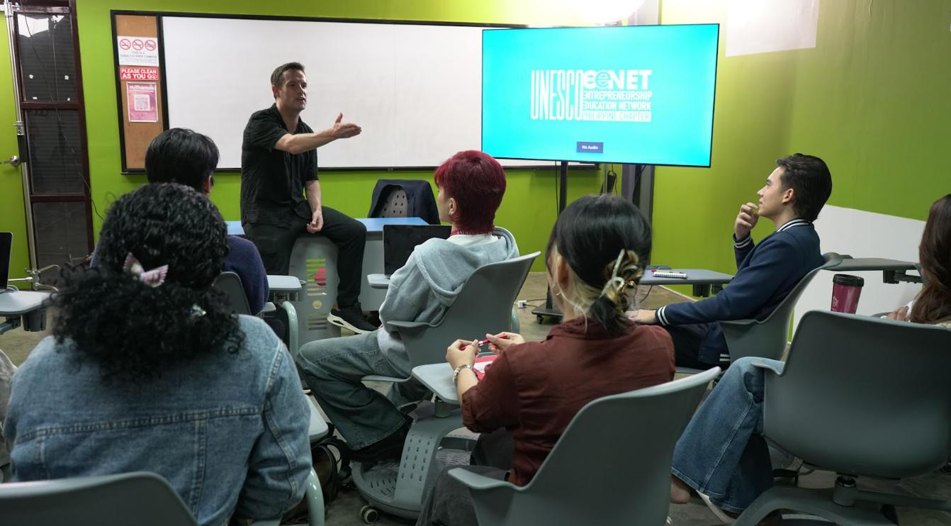 Global Degree Transfer Program in Business and Computer Science-cover-image